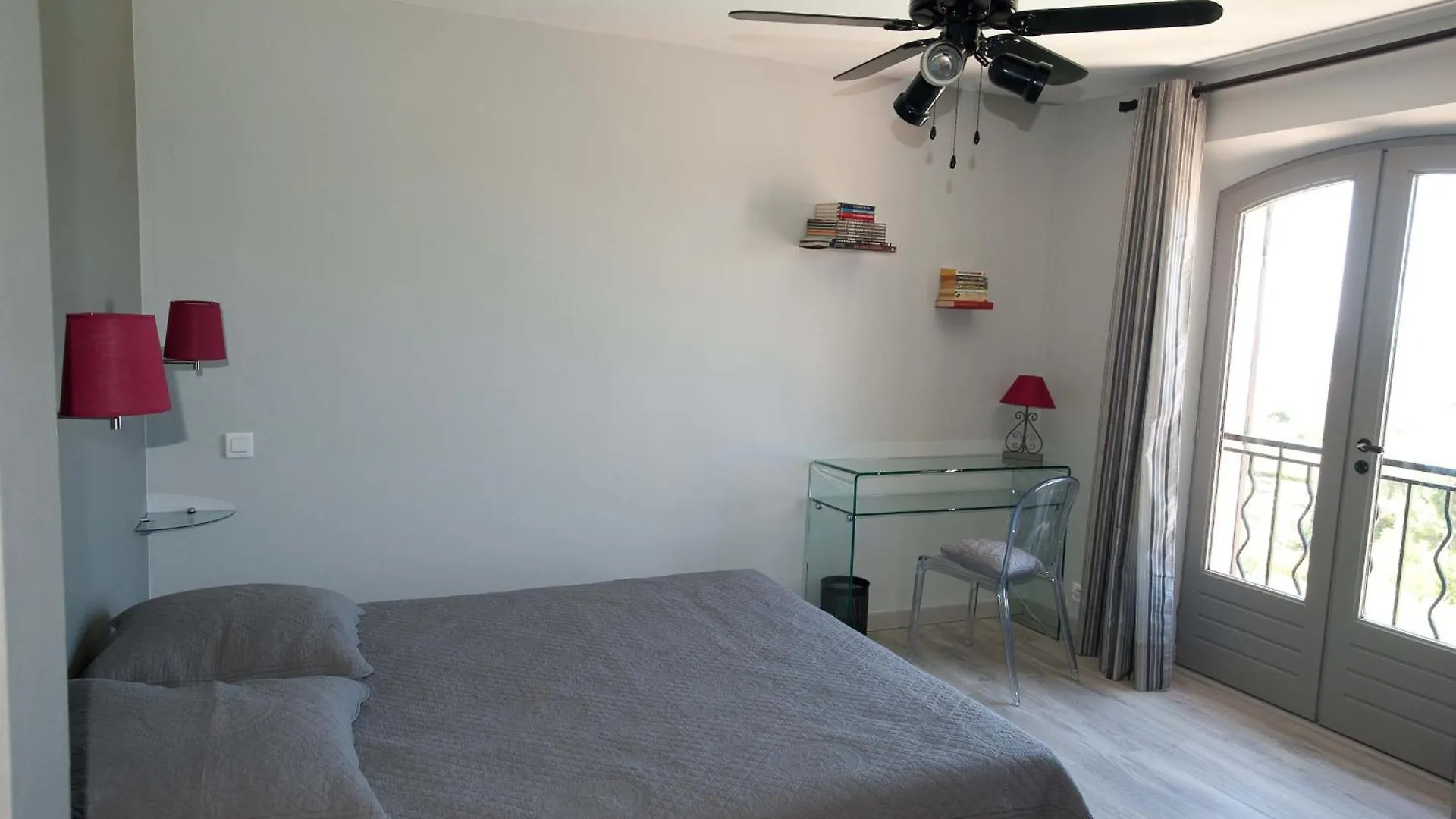 Bed & Breakfast La Villa Sanary-sur-Mer